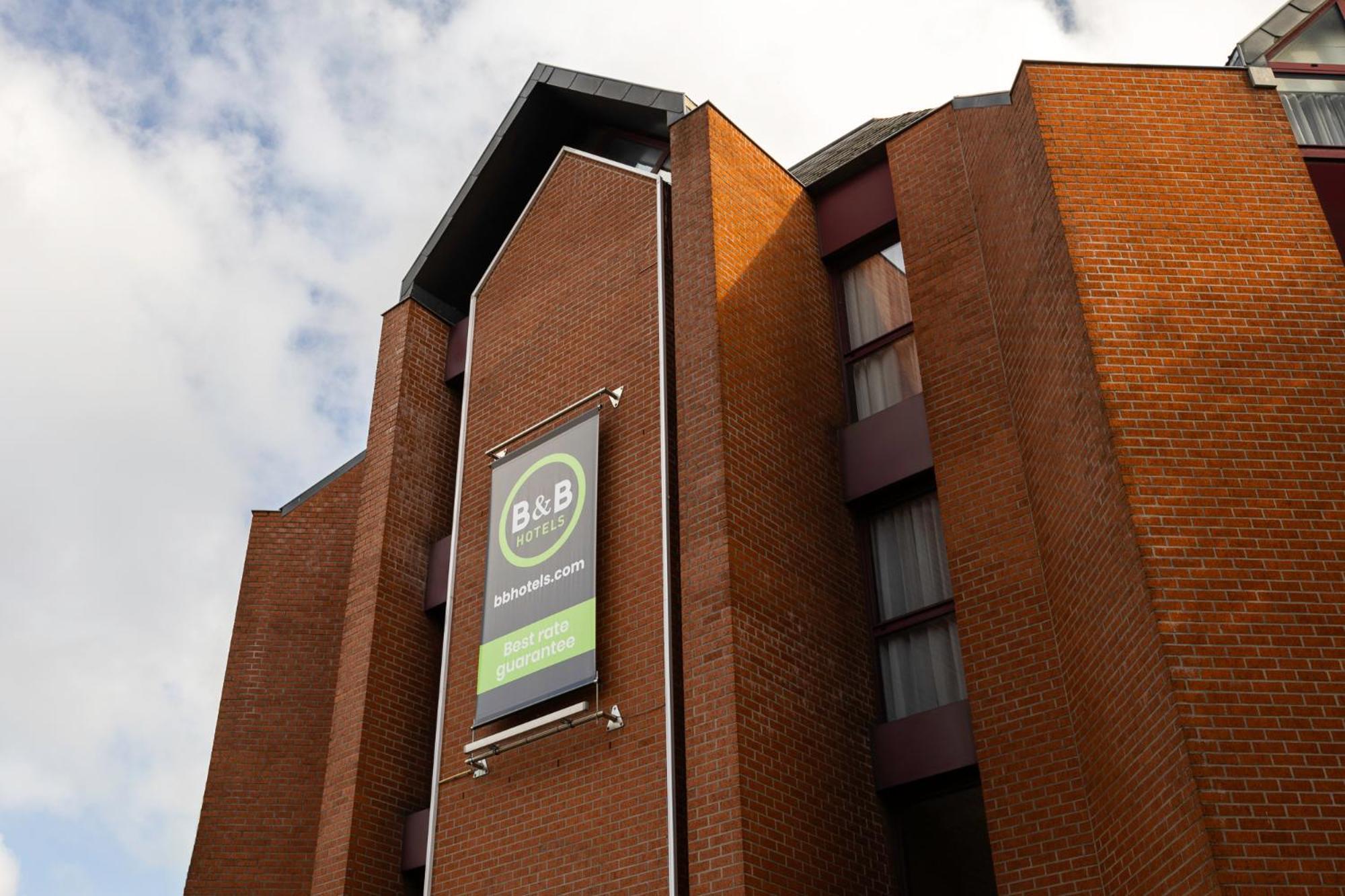 B&B Hotel Mons Centre Exterior photo